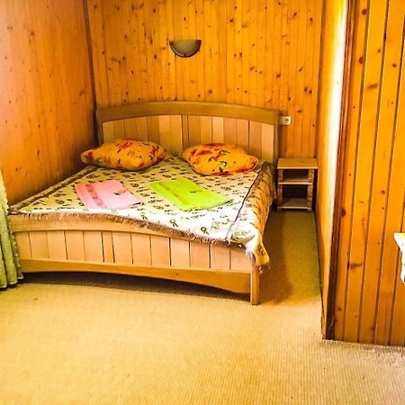 U Yaremyna Villa Mykulytjyn Exteriör bild